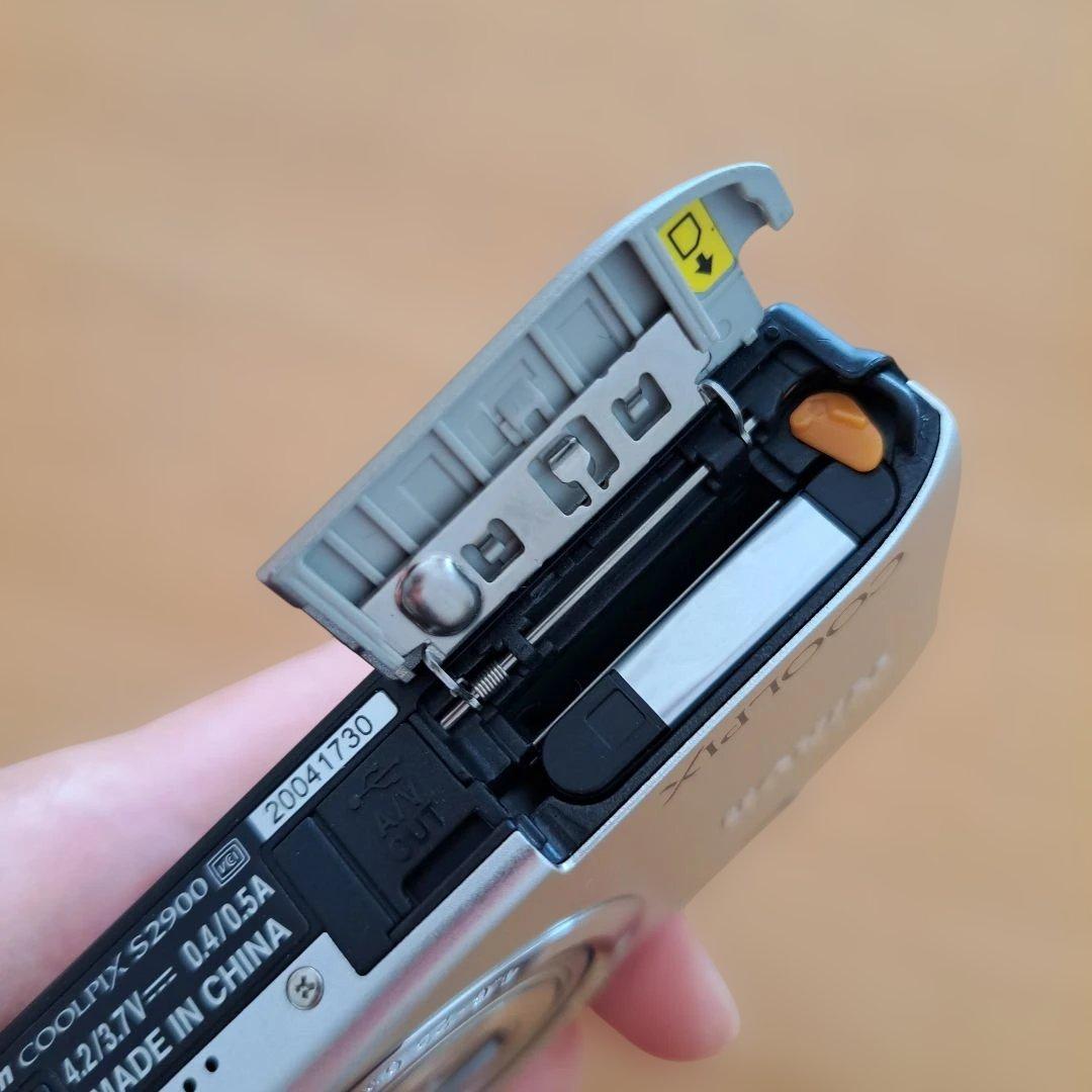 Nikon COOLPIX S2900 シルバー