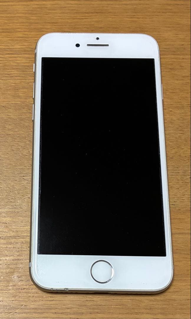 iPhone8 64GB シルバー