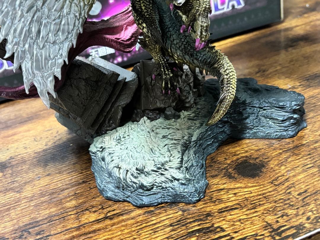 クリエイターズモデル　天迴龍シャガルマガラ