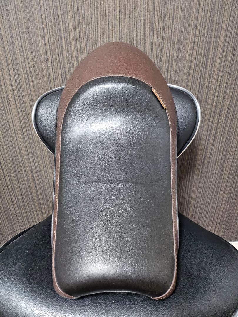 DUCATIスクランブラー　シート