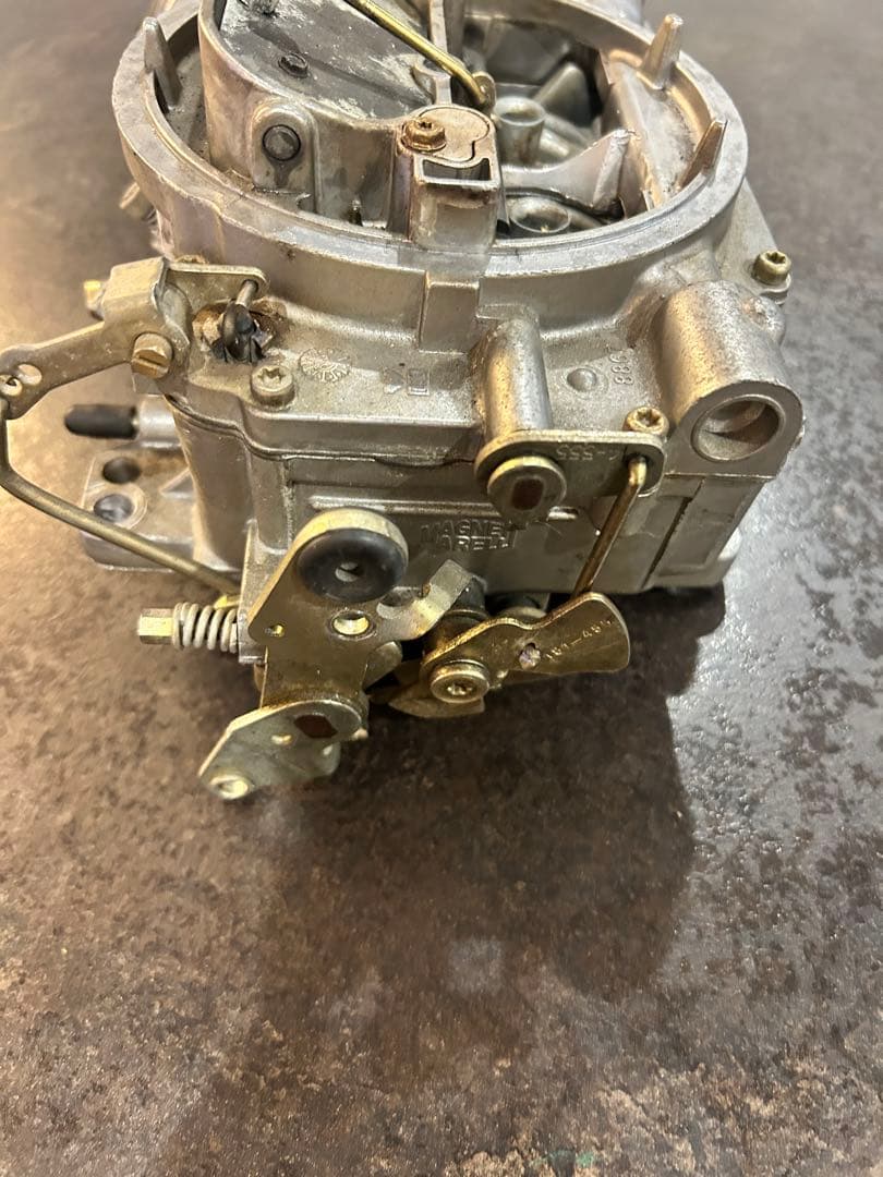 Edelbrock キャブレター シボレー　インパラ