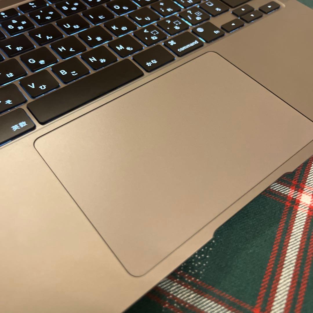 超美品！M1 MacBook Air バッテリー98% 8GB/256GB 箱付