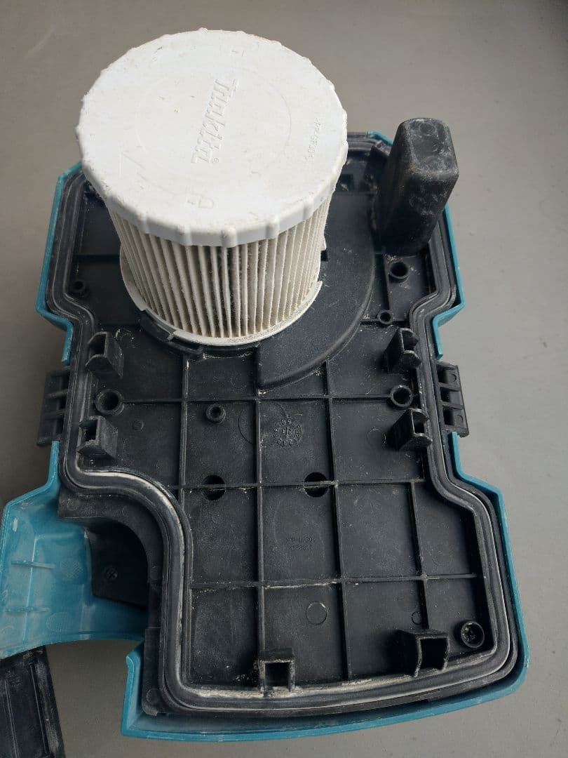 Makita　業務用充電式集じん機　VC750D 18V