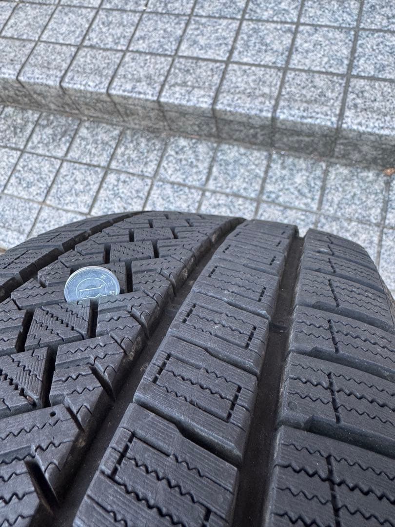 フォレスターSK5 スタッドレスタイヤホイールセット 225/60R17