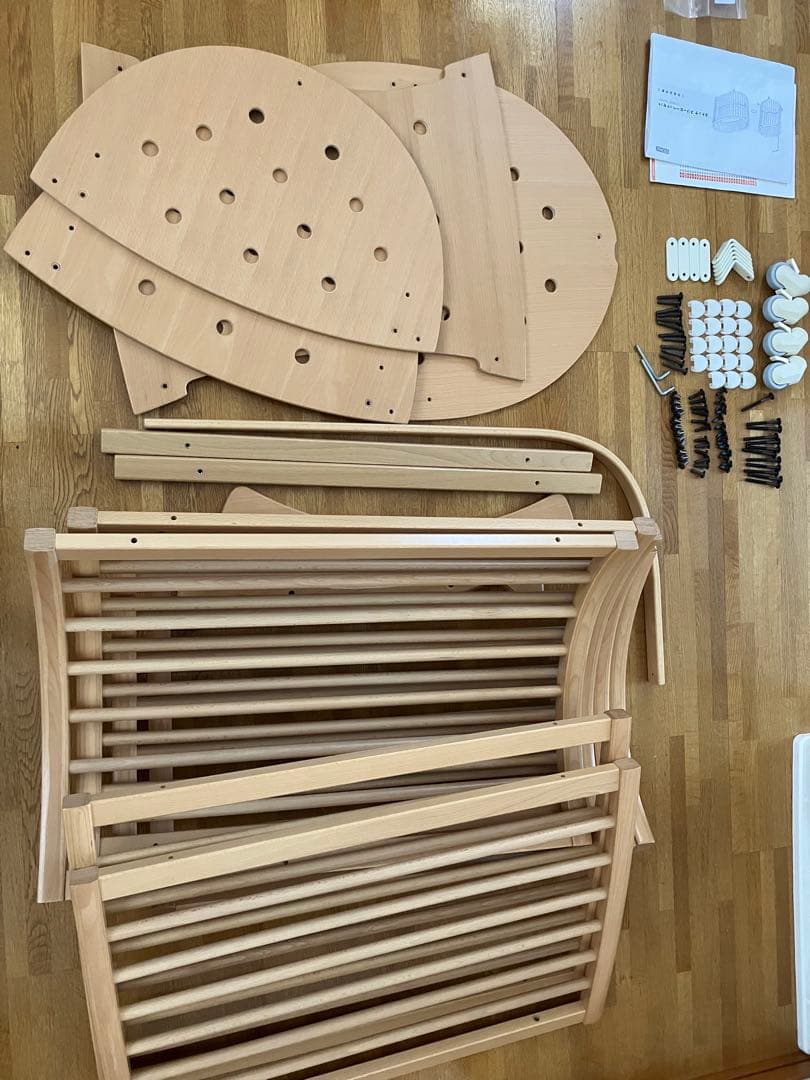 ストッケベビーベッド2パターン、ホワイトマットレス付き（２パターン）