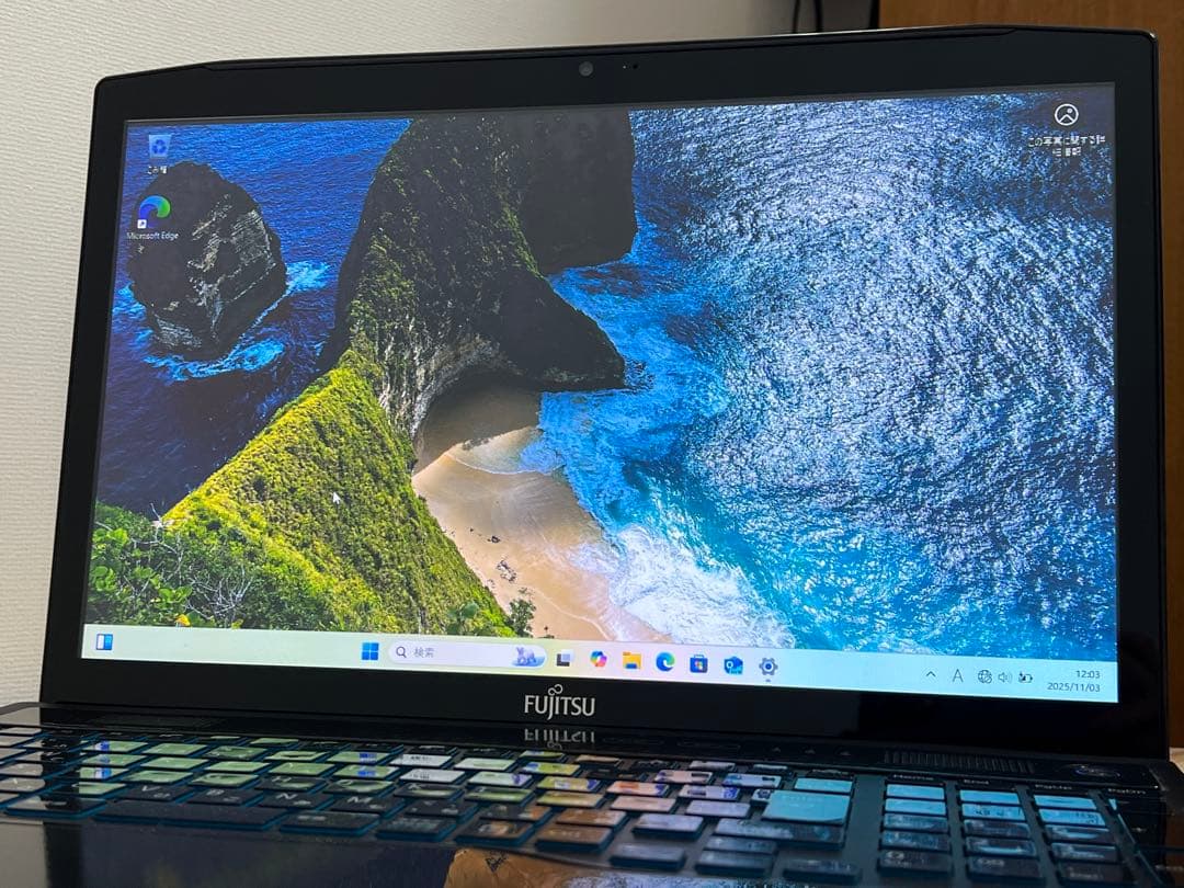 Fujitsu LIFEBOOK AH77/K ブラック