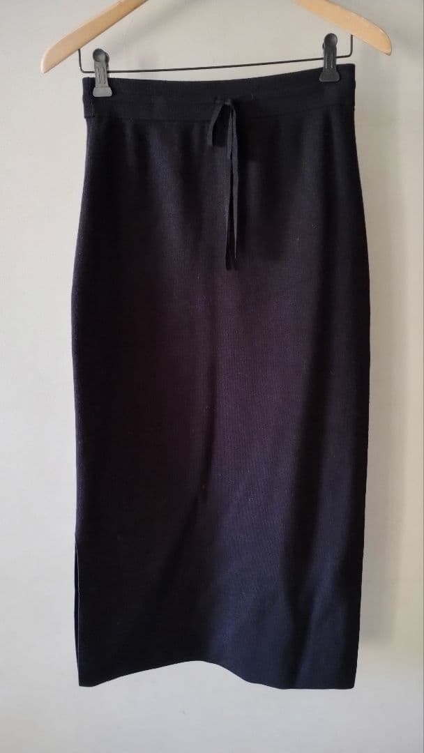 お値下げ中！C6925 タートルニット×ニットスカートコーデ