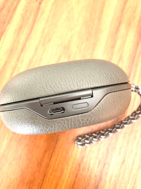 中古 Bang & Olufsen Beoplay E8 イヤフォン【ジャンク】