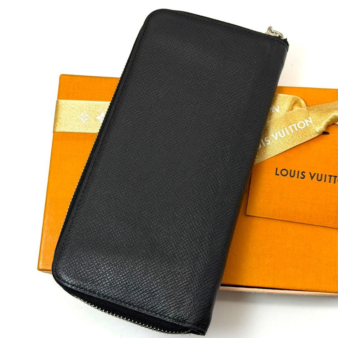美品 ルイヴィトン タイガ ジッピーウォレット ヴェルティカル ラウンドジップ