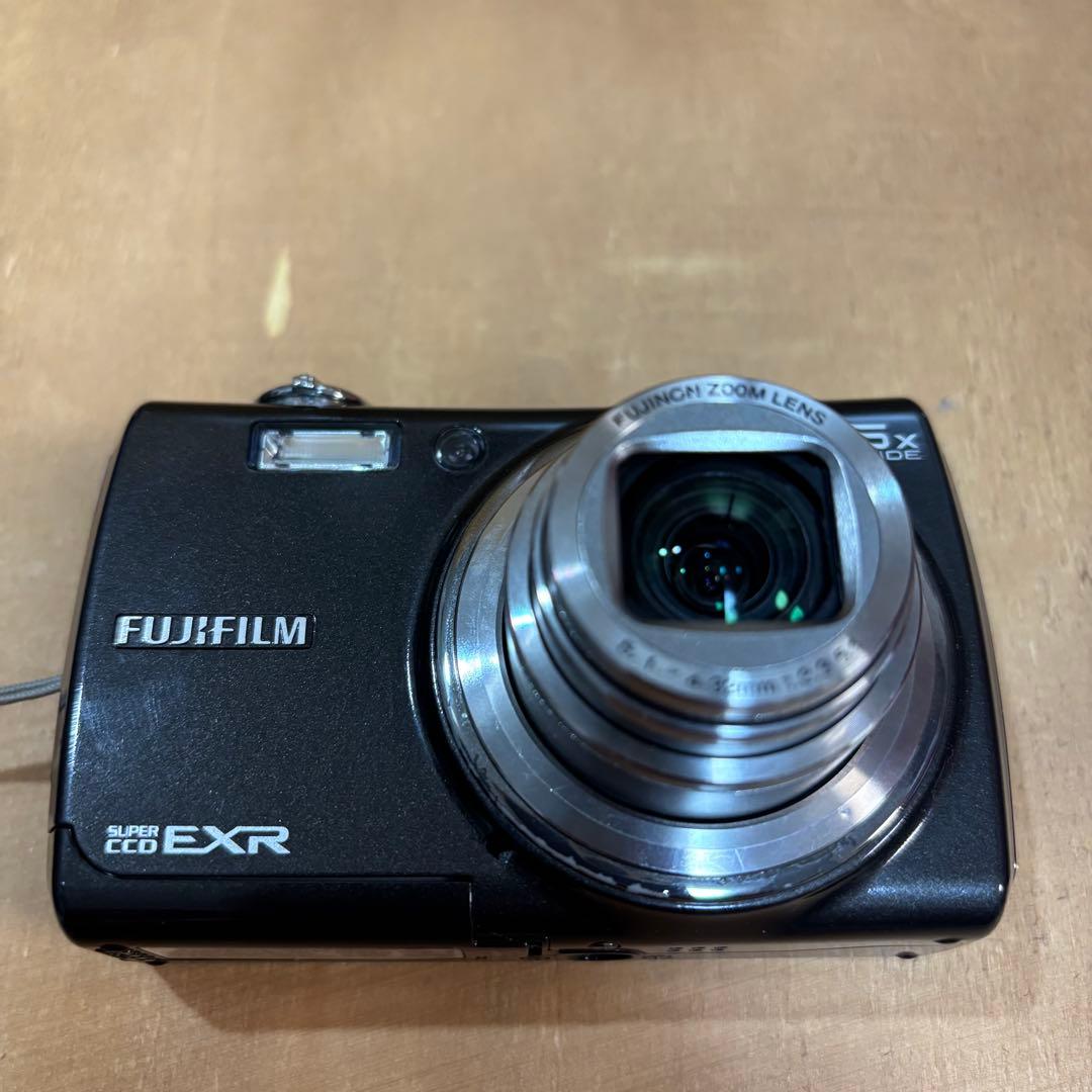 美品完動品FUJIFILM FINEPIX F200EXR デジカメ カメラ