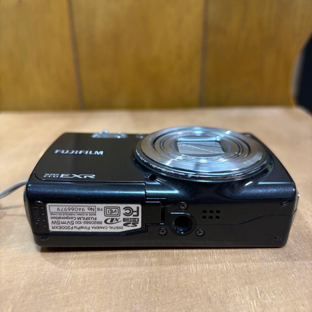 美品完動品FUJIFILM FINEPIX F200EXR デジカメ カメラ