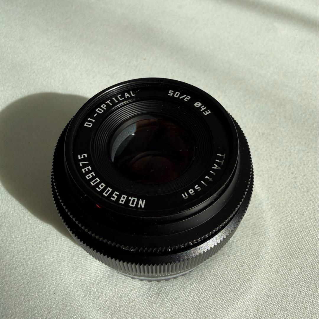 TTArtisan 50mm F2.0 レンズ