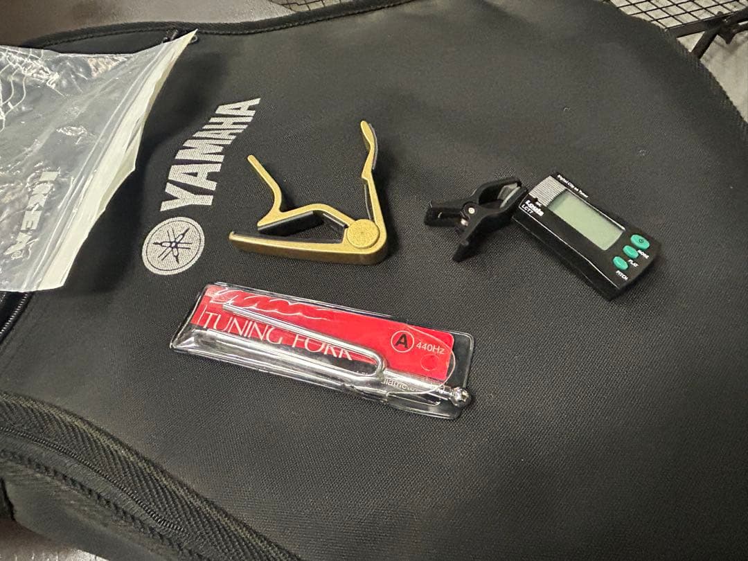 Yamaha FG-423S アコースティックギター　ケース他付送料込みです。