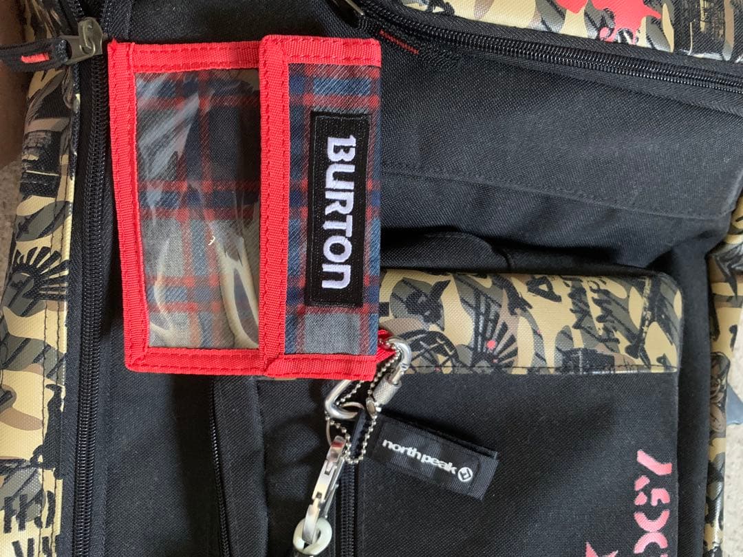 バートンスノボーウエア決まりました