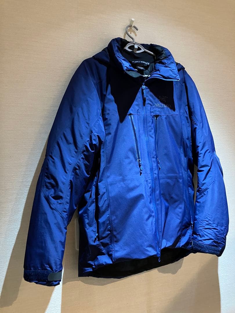 ARC'TERYX Fission SV Jacket 中綿　パファージャケット