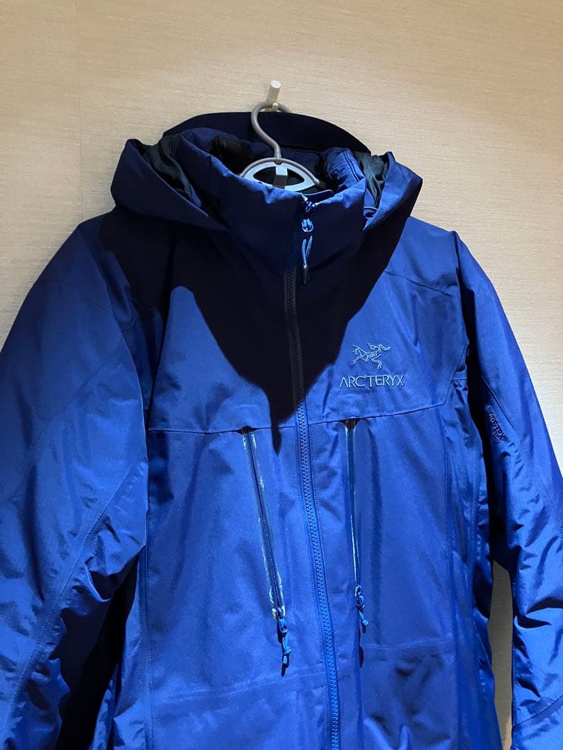 ARC'TERYX Fission SV Jacket 中綿　パファージャケット