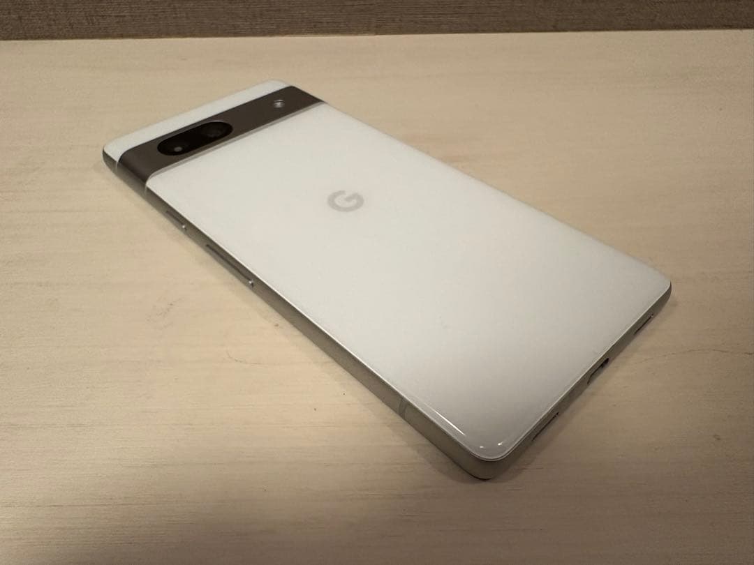 Google Pixel 7a ホワイト 本体　SIMフリー 美品　本体カバー付