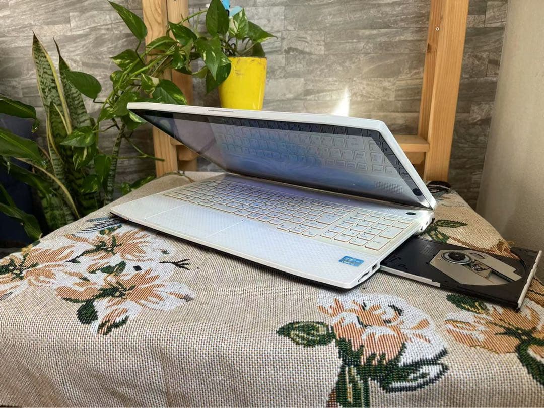 【第2世代Corei7】富士通/ パソコンノ-ト/メモリ8GB HDD1TB