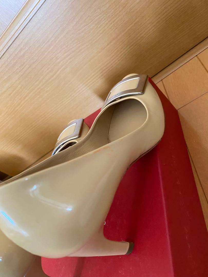 ロジェヴィヴィエ Roger Vivierスクエアバックルパンプス 37パテント