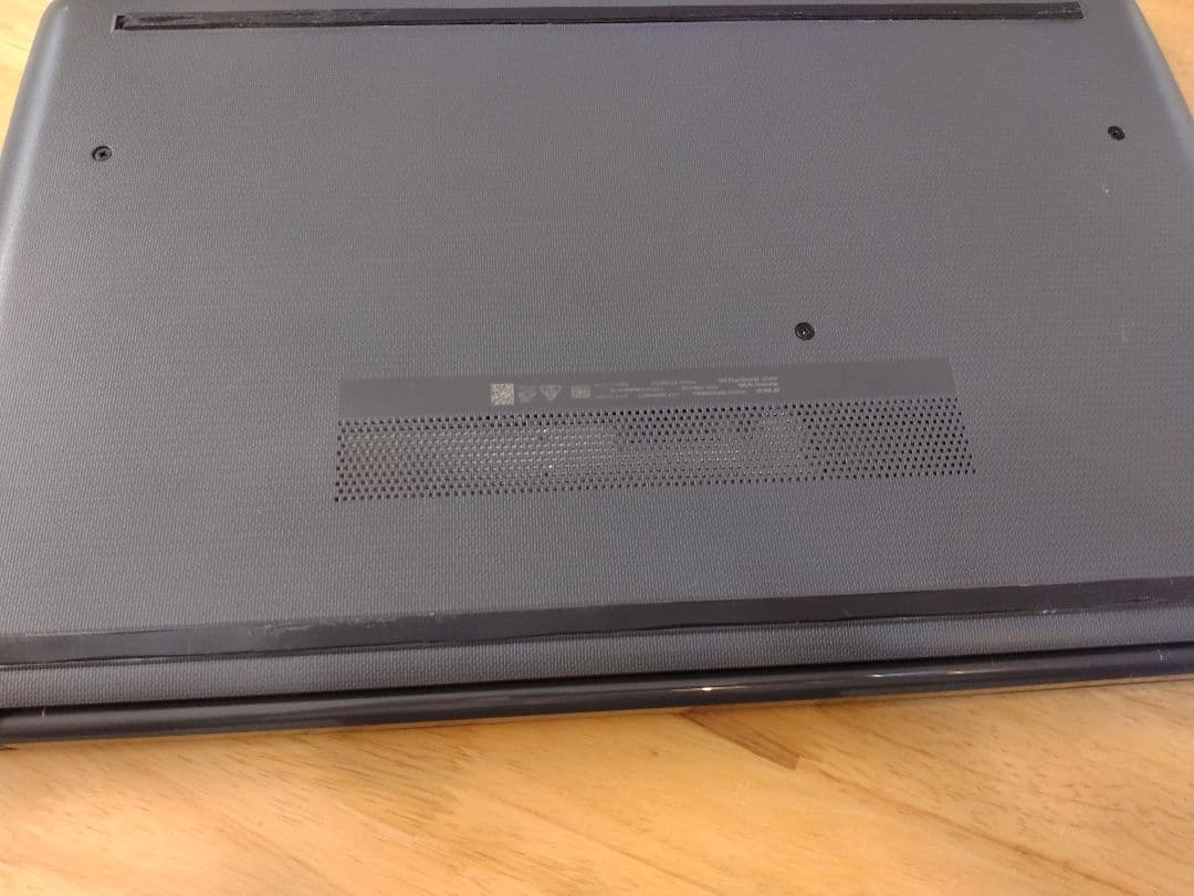 高性能　HP 255 G7 8GB SSD256GB AMD E2-9000e