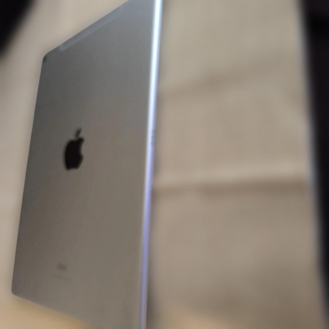 iPad Air第3世代/64GBWi-Fi＋Cellularモデル　90％