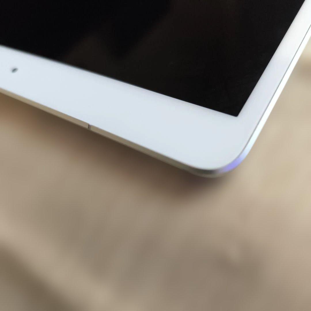 iPad Air第3世代/64GBWi-Fi＋Cellularモデル　90％