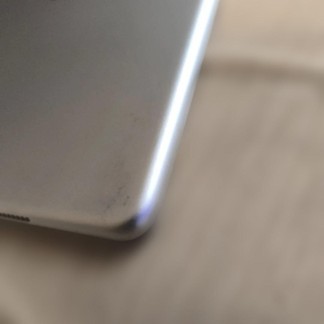 iPad Air第3世代/64GBWi-Fi＋Cellularモデル　90％