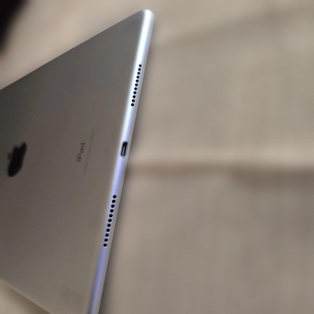 iPad Air第3世代/64GBWi-Fi＋Cellularモデル　90％