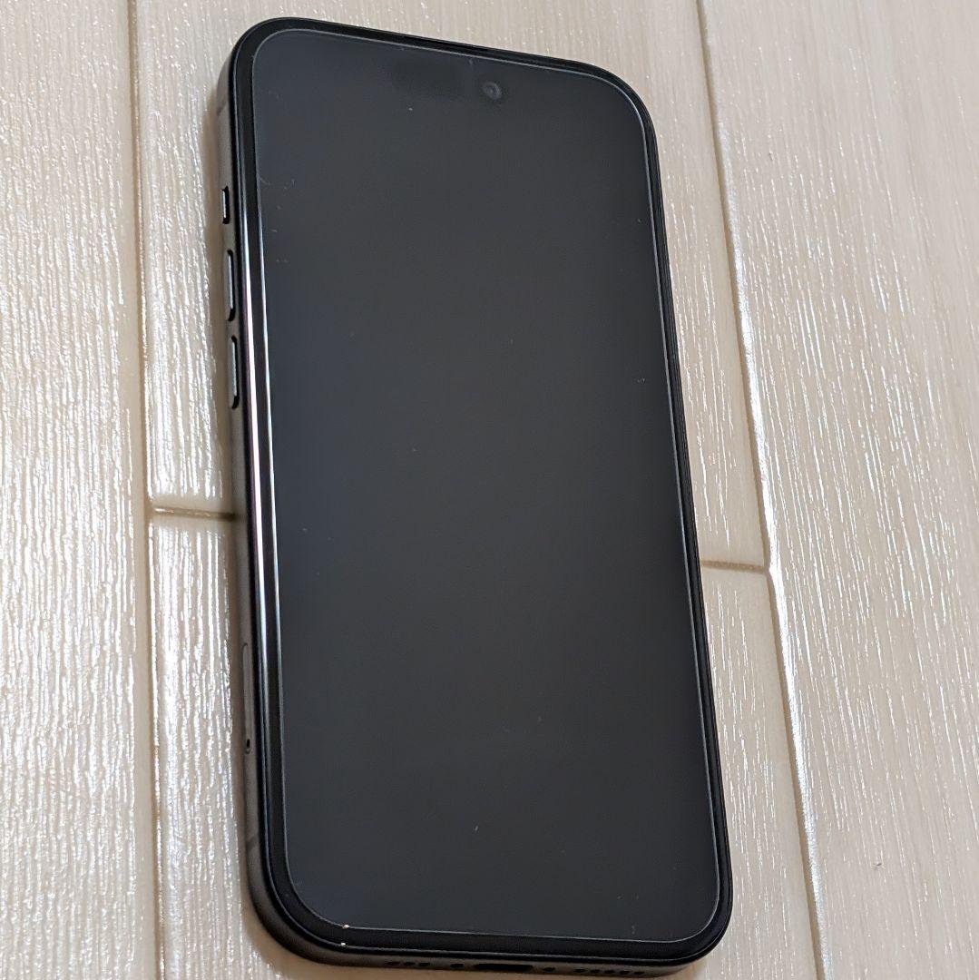 【極美品】早いもの勝ち iPhone15 128GB ブラック SIMフリー