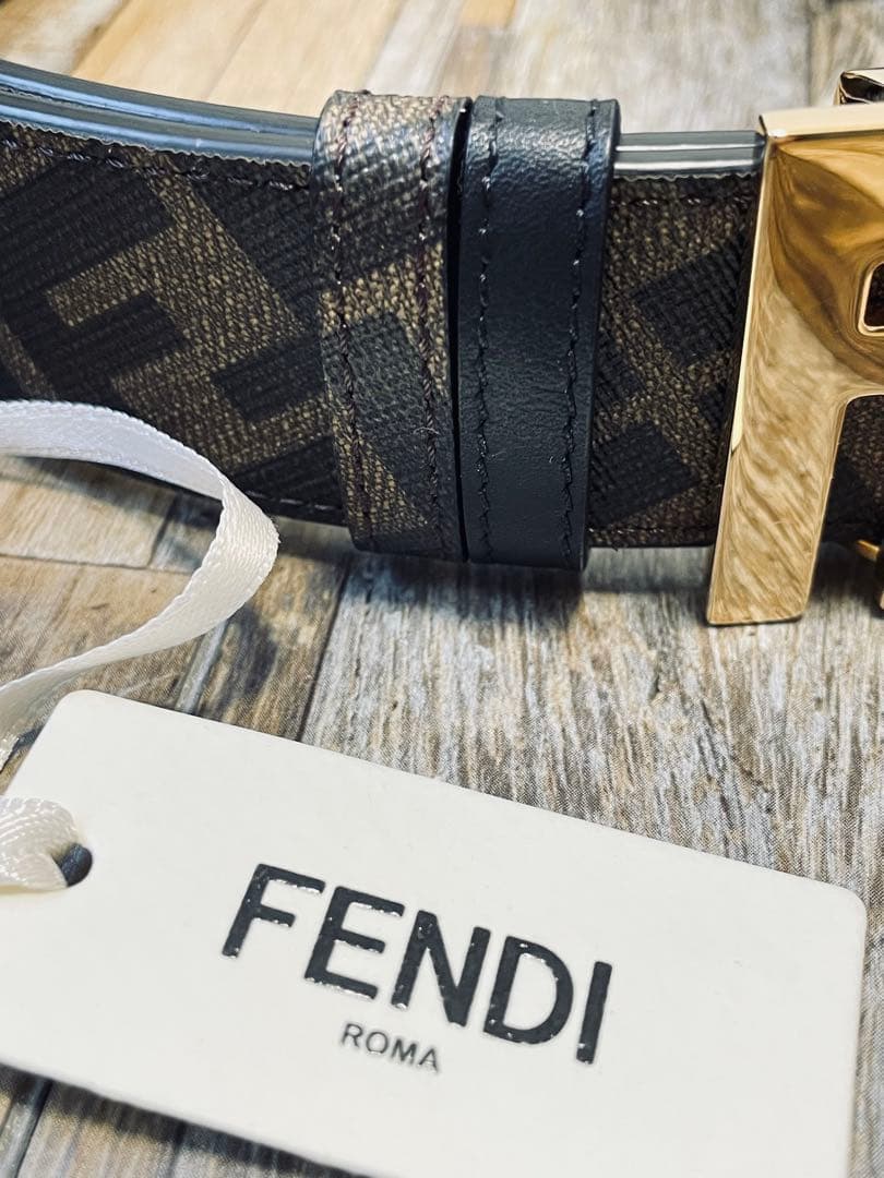 22ss「FENDI」FF Monogram✖Black Reversible