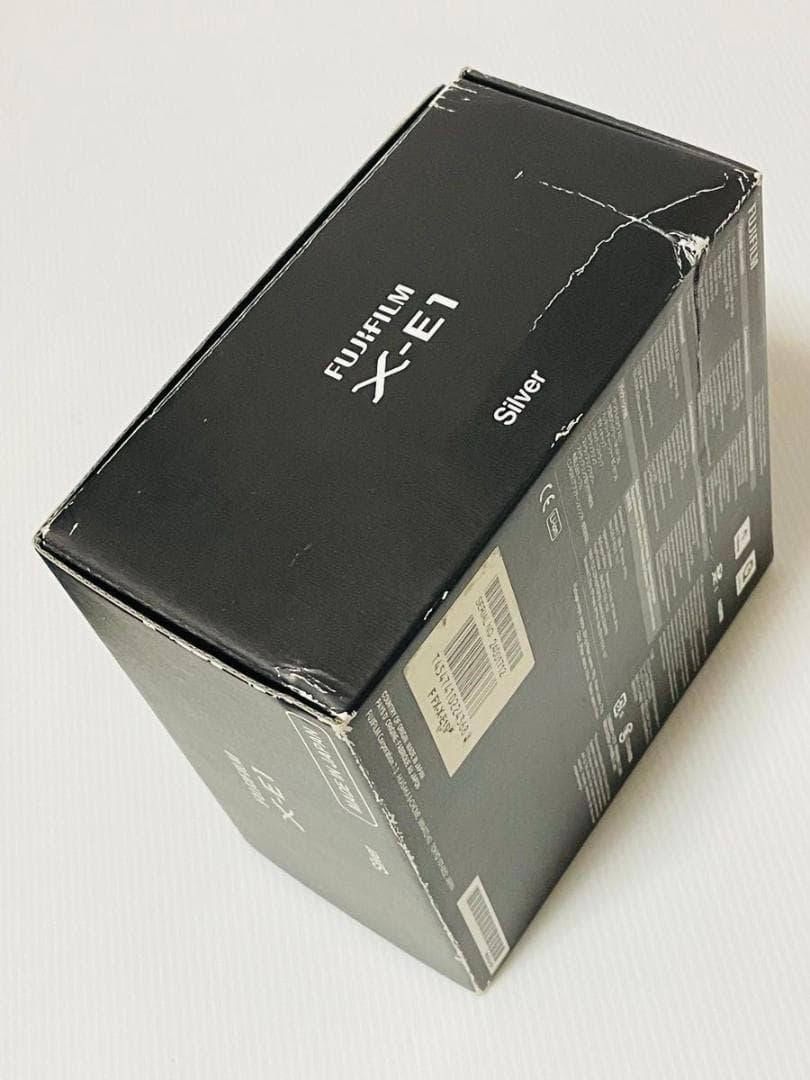X-E1 シルバー ＋ FUJINON XF27mm F2.8 ＋ メモリー付