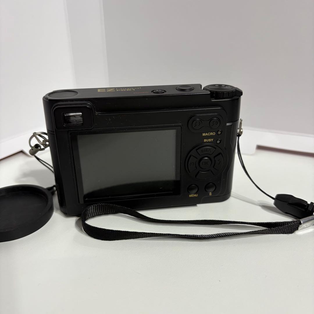 【美品】完動品YASHICA EZ F521 デジタルカメラ トイデジ ヤシカ
