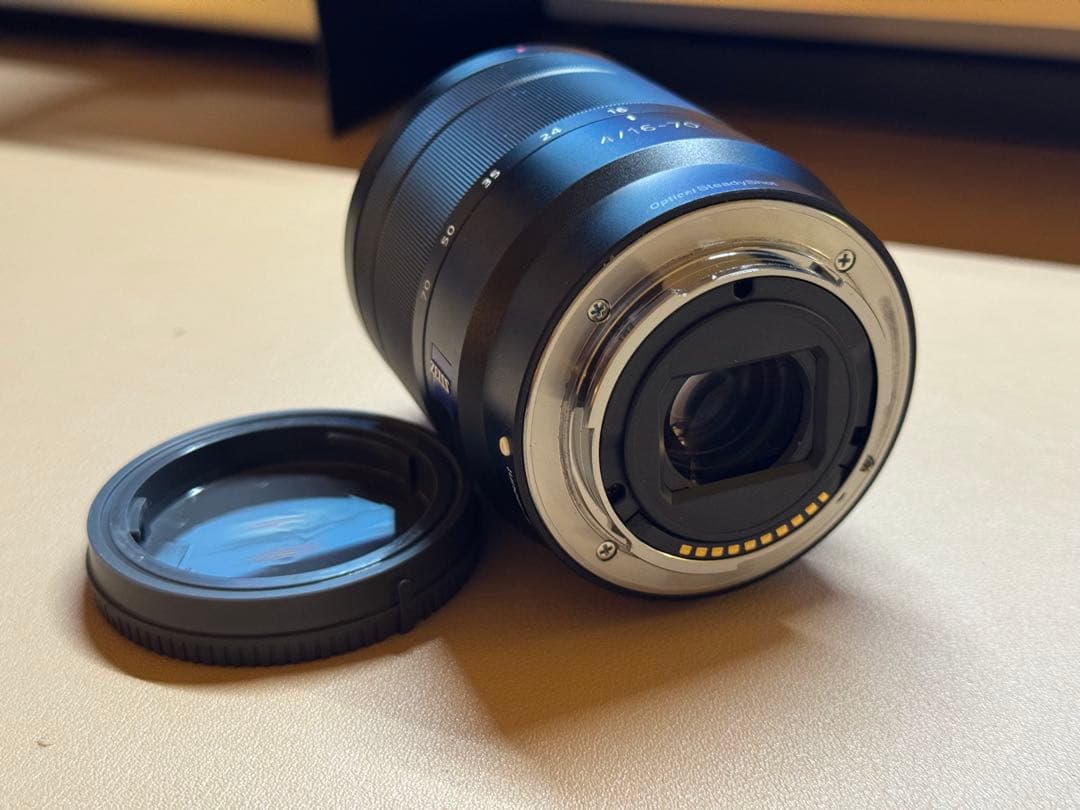 【美品】SONY E-mount F4 16-70 ZA OSS