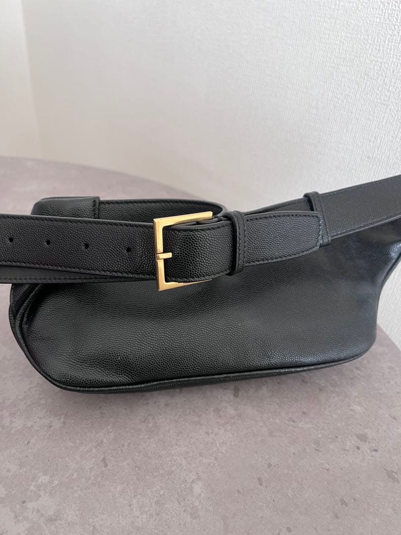 ⭐️美品YSL ブラックレザー ボディバッグ・ウエストポーチ　保証証付き