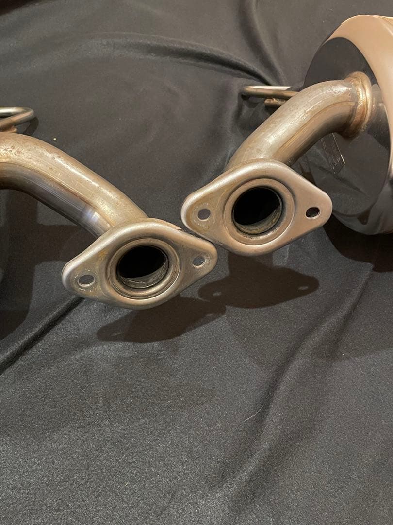 レヴォーグレイバック(VN5)A型1.8Ｌ stiマフラー本体