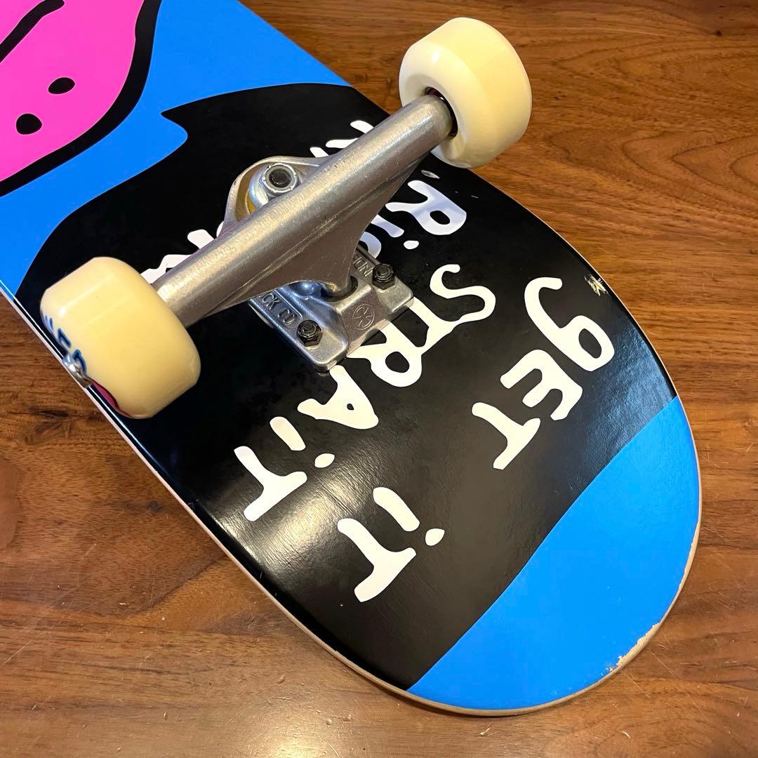 スケボー　スケートボード　コンプリート　インディペンデント　8インチ　極美品