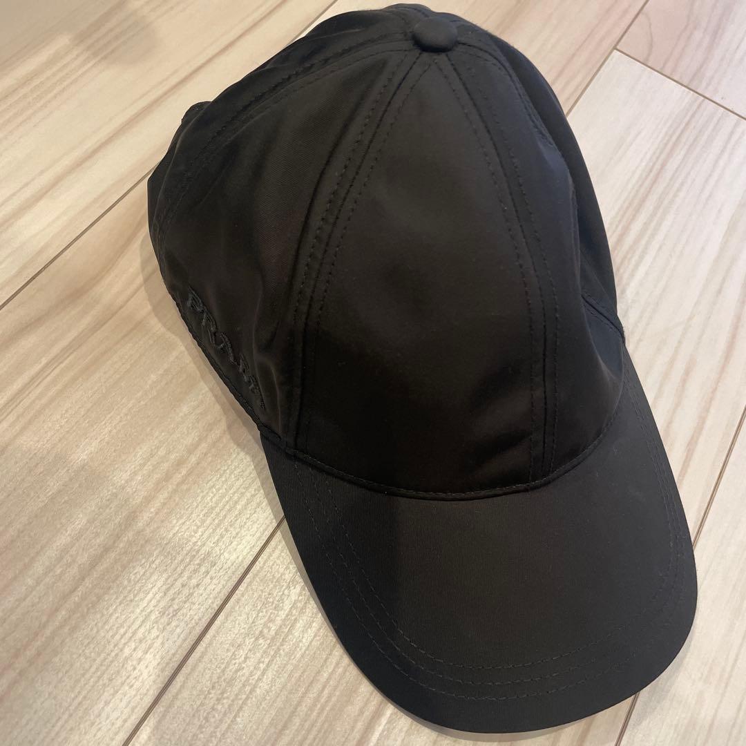 PRADA★鑑定済ブラックナイロンキャップM 小澤美里着