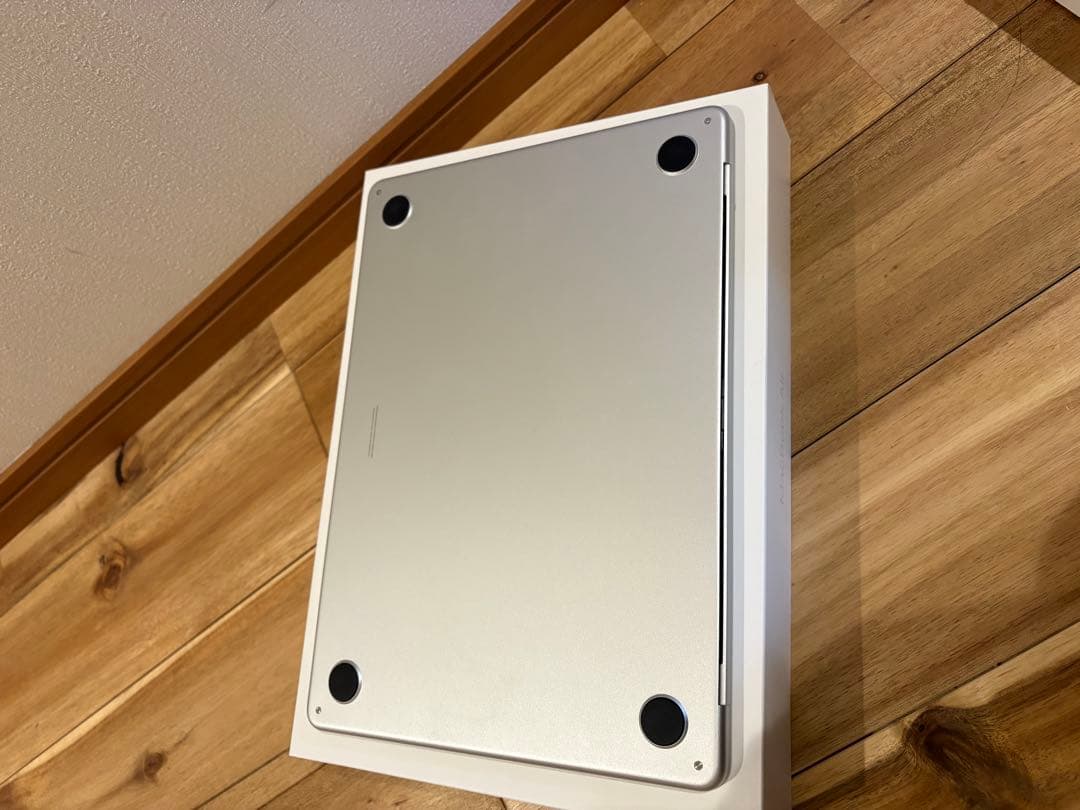 超美品/M2/13インチ/MacBook Air/SSD 256GB/8GB