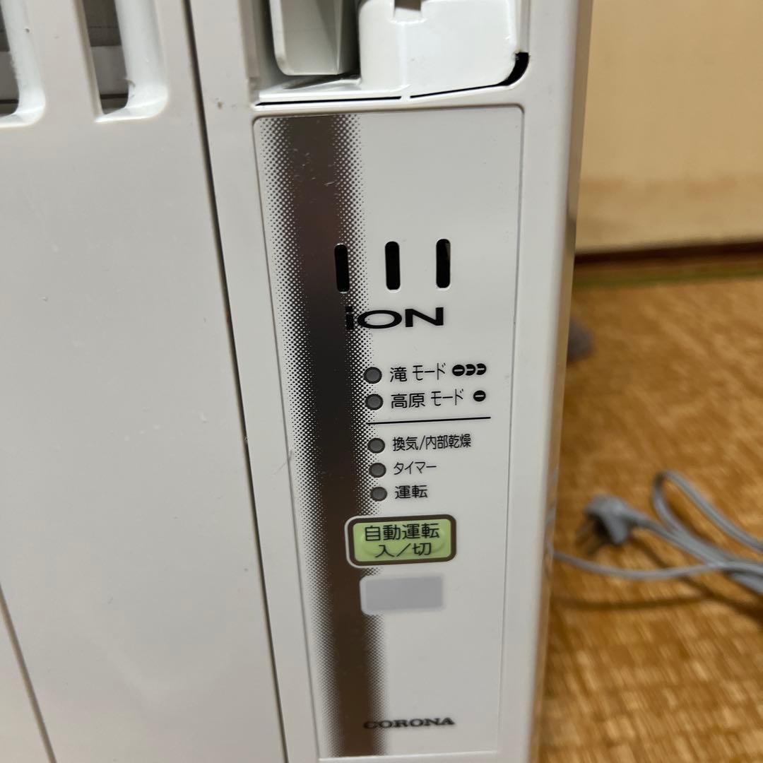 ION 窓用エアコン CORONA タワー型 ホワイト　2022年製.