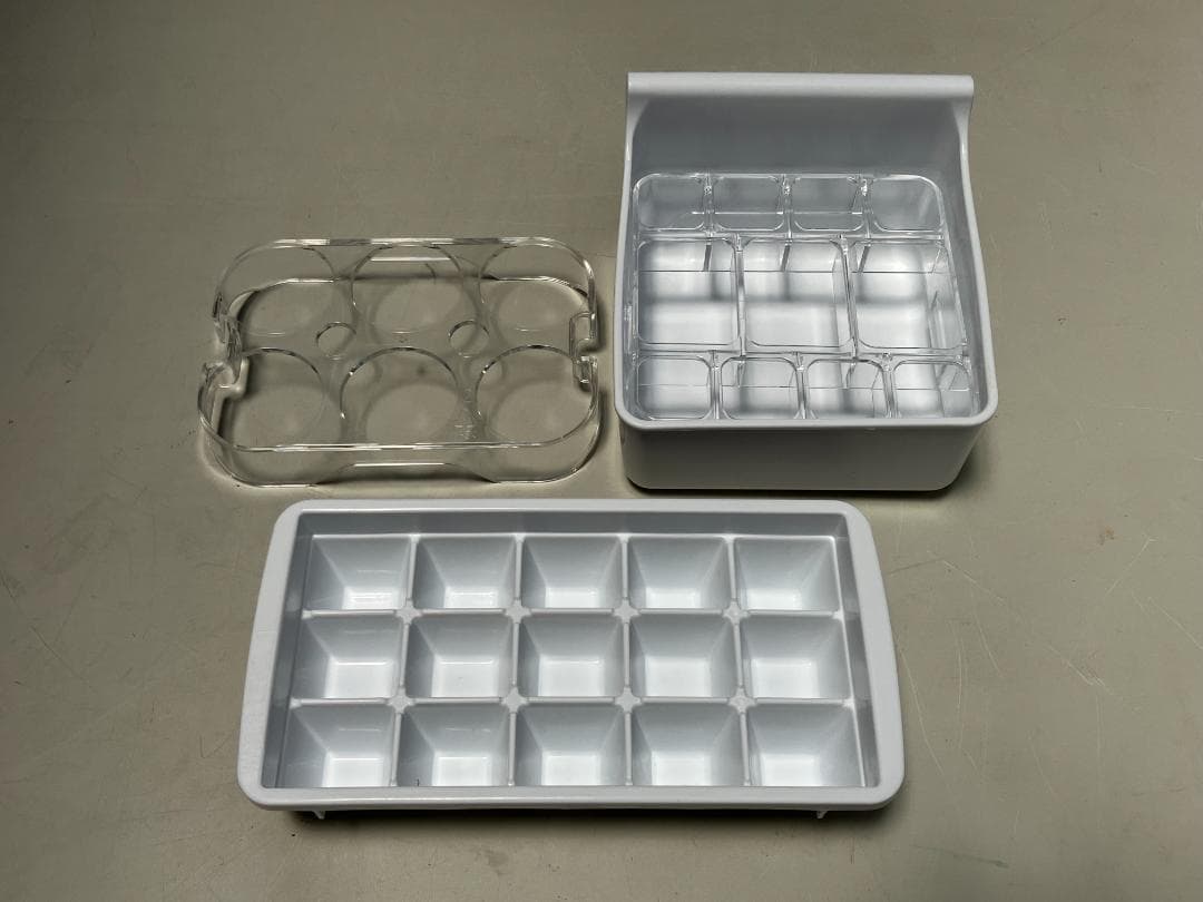 愛知岐阜/送料込★ハイセンス　134L冷凍冷蔵庫 HR-D1303　2020年製