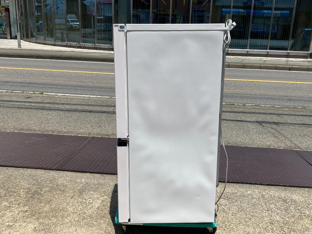 愛知岐阜/送料込★ハイセンス　134L冷凍冷蔵庫 HR-D1303　2020年製