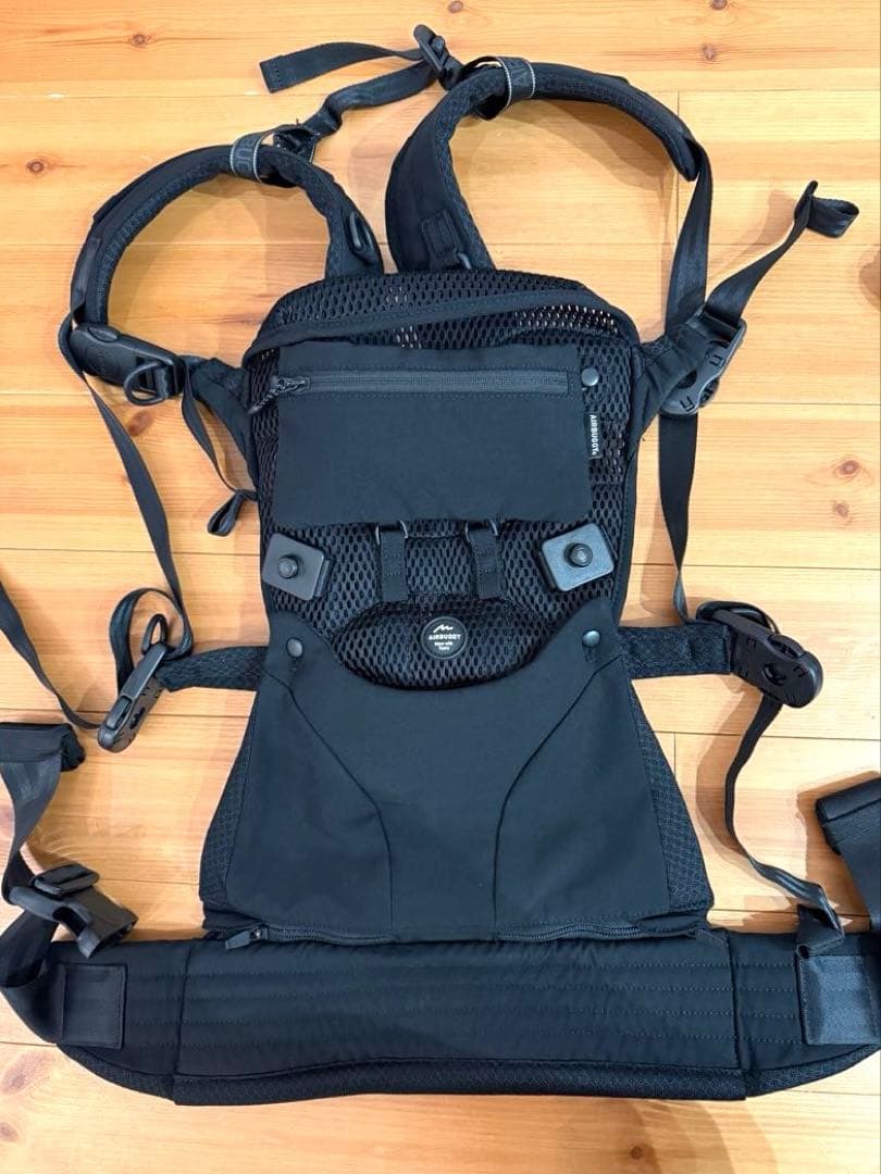 【専用ヘッドサポート付き】AIRBUGGY エアバギー 抱っこ紐　ブラック