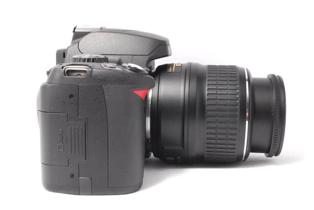 美品✨おまけ多数✨入門モデル✨Nikon D40✨一眼レフカメラ✨