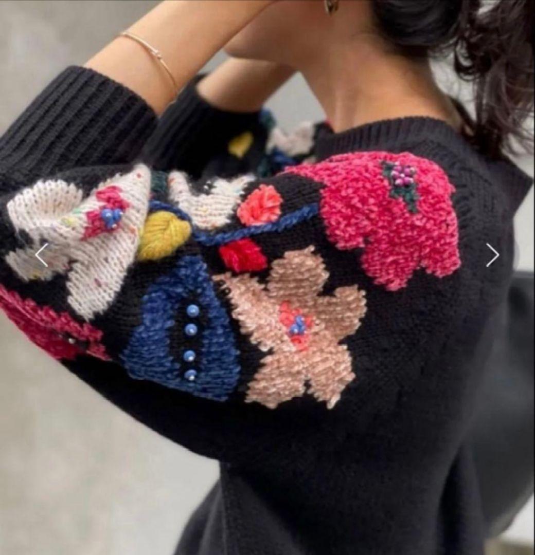 美品 ビアズリー BEARDSLEY 花ジャガードニット 黒 花刺繍