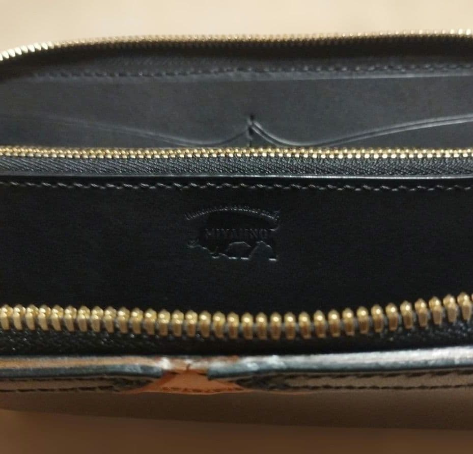 ラウンドファスナーロングウォレット　コードバン　ハンドメイド