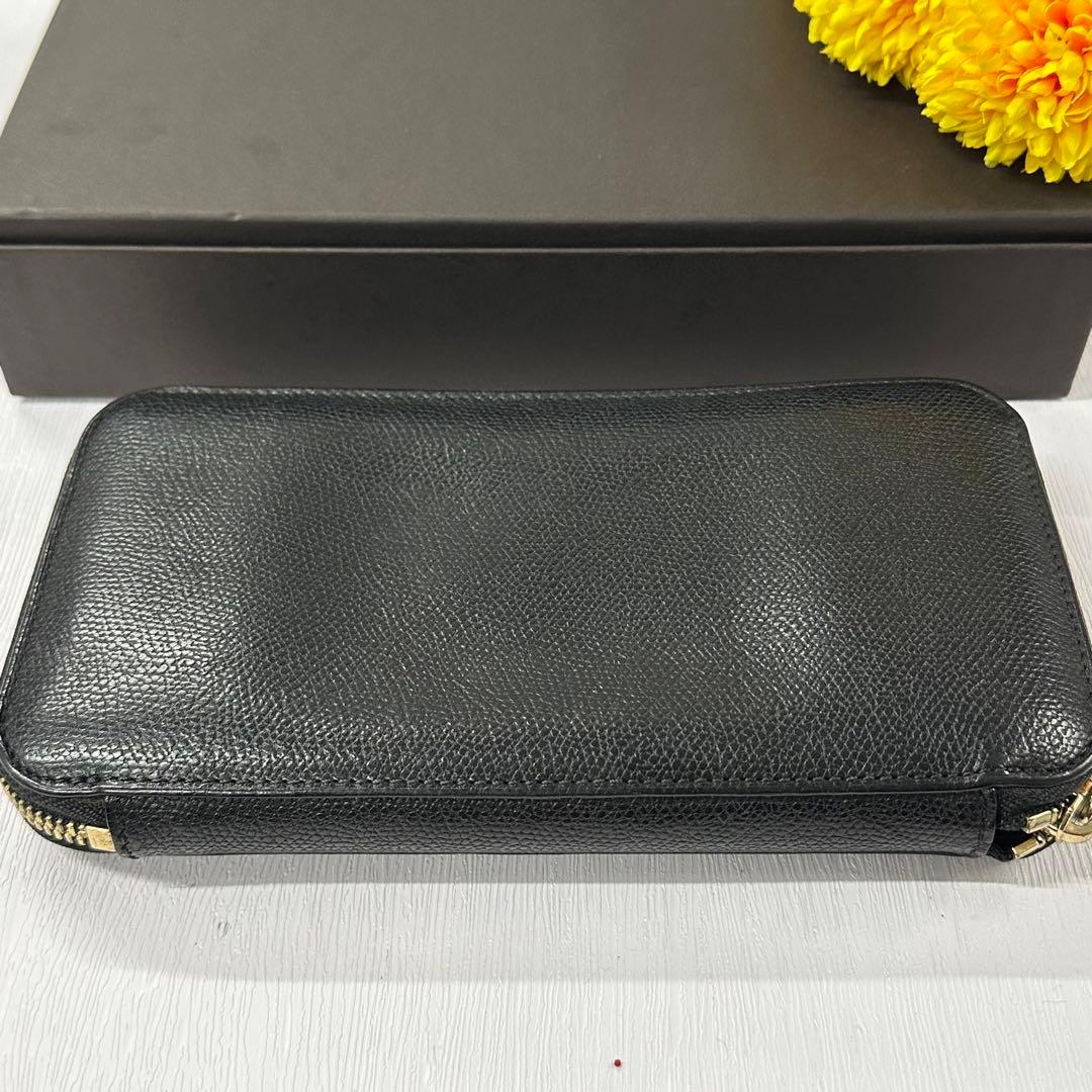 新品同様‼️ ヴァレクストラ　財布　長財布　ジッピーパース　ラウンドファスナー