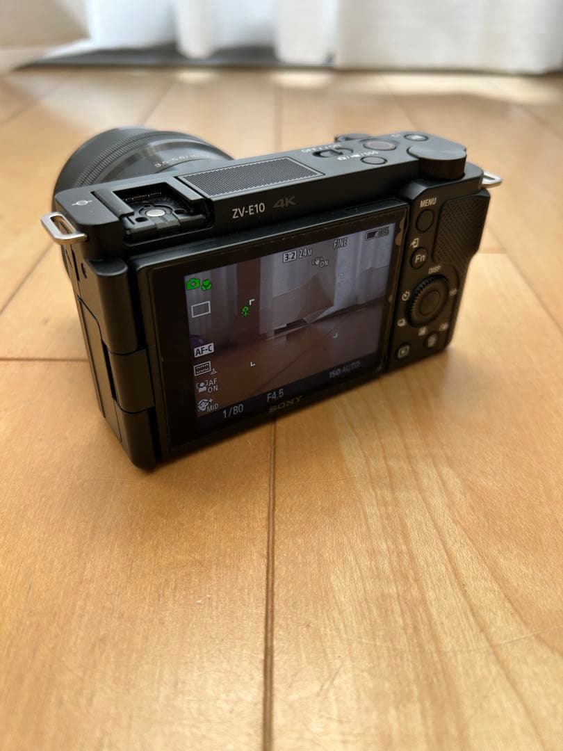 SONY ZV-E10 パワーズームレンズ キット　シューティンググリップ付