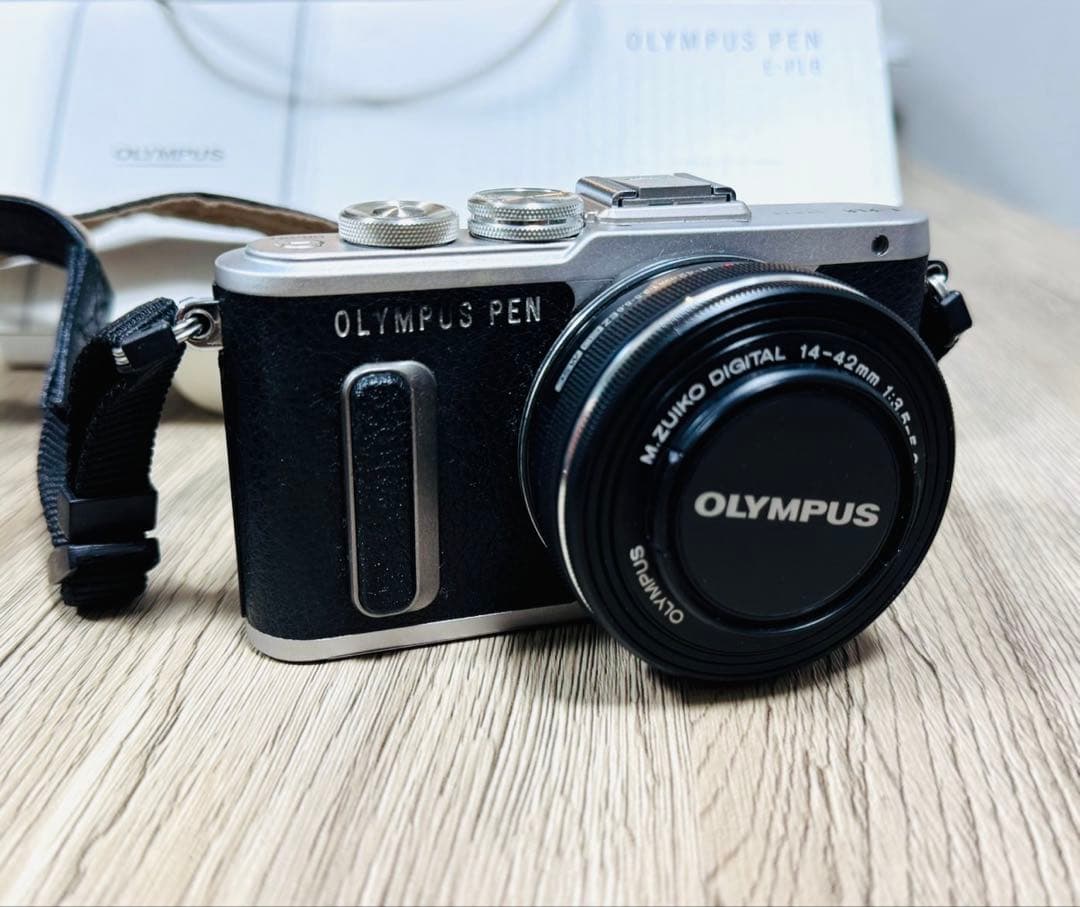 OLYMPUS PEN E-PL8 ミラーレス一眼