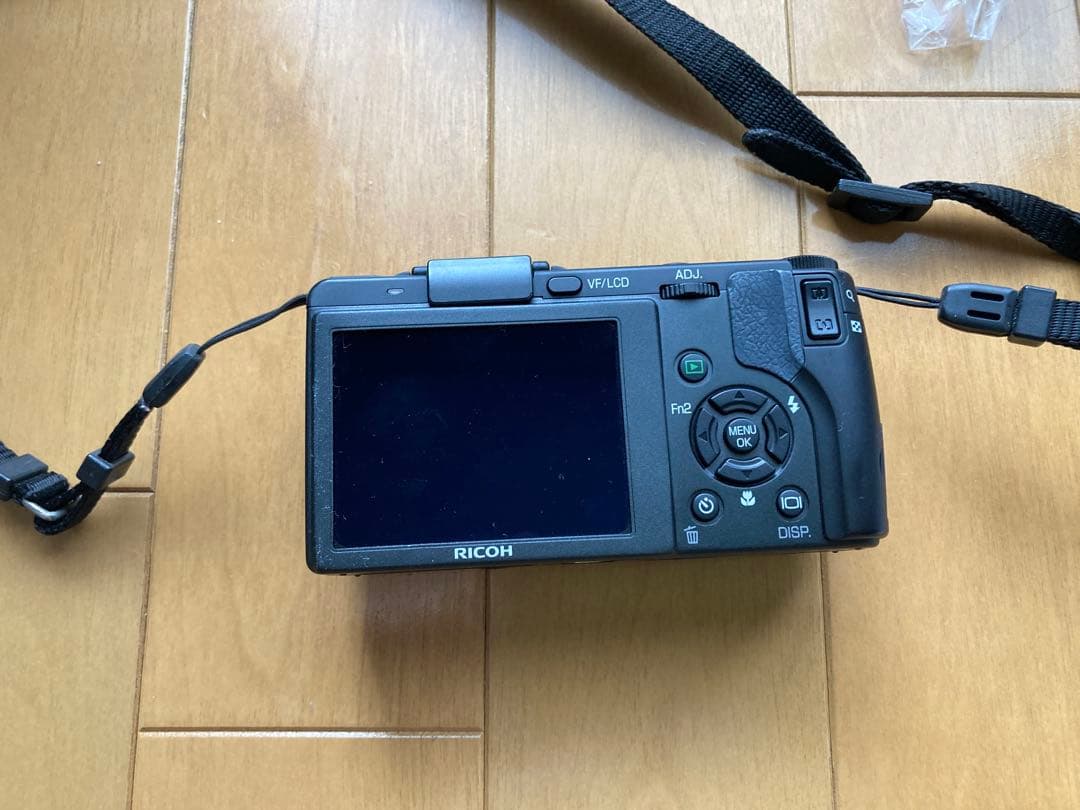 RICOH GX200 コンパクトデジタルカメラ