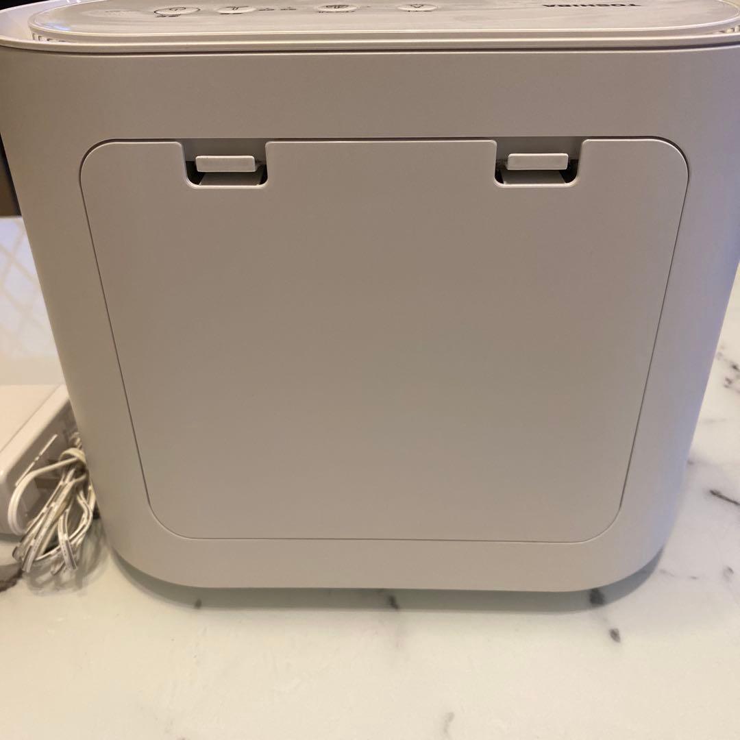 東芝　ウイルス抑制・除菌脱臭用UV-LED光触媒装置